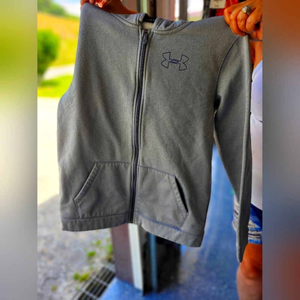 Boys under Armour jacket size 14/16